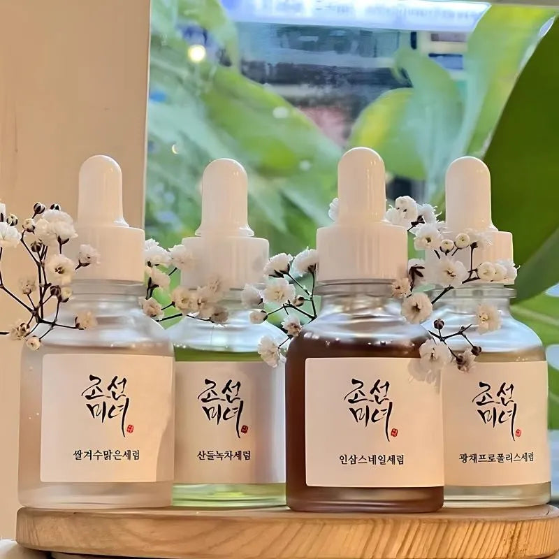 Sérum Vitamina C iluminador com gota na pele
